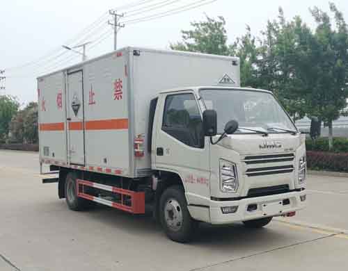 江鈴順達(dá)腐蝕性物品廂式運(yùn)輸車圖片